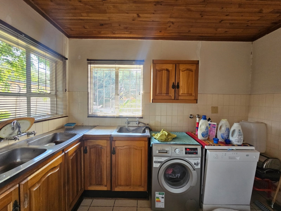 5 Bedroom Property for Sale in Riebeeckstad Free State